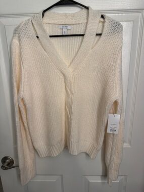 Nine West Soft Ivory V-Neck Knit Sweater